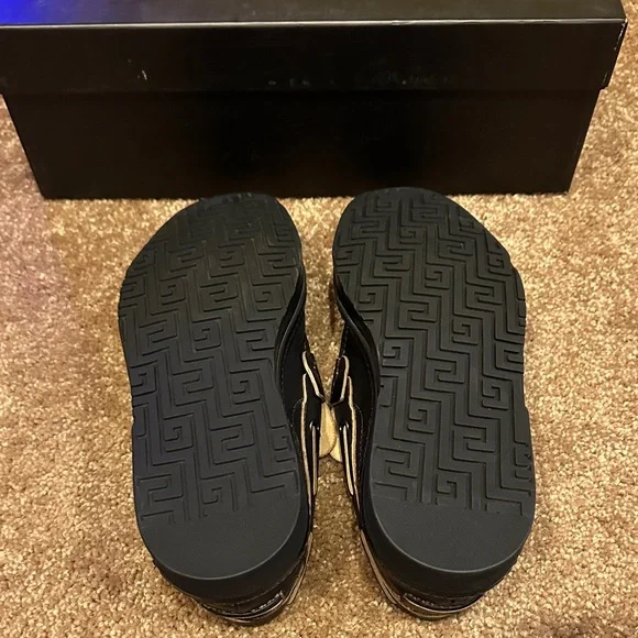 Gucci Men's Black Leather Slip-On Loafers - Picture 8 of 14